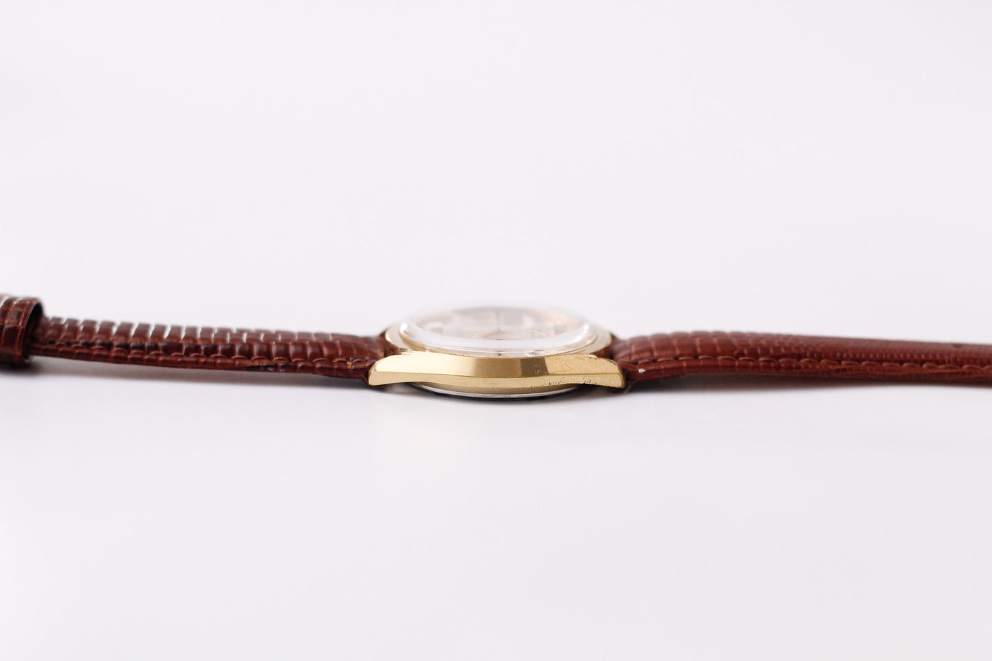 [Serviced] 1970s Waltham Mechanical Silver Sunburst Dial Men's Wrist-Watch