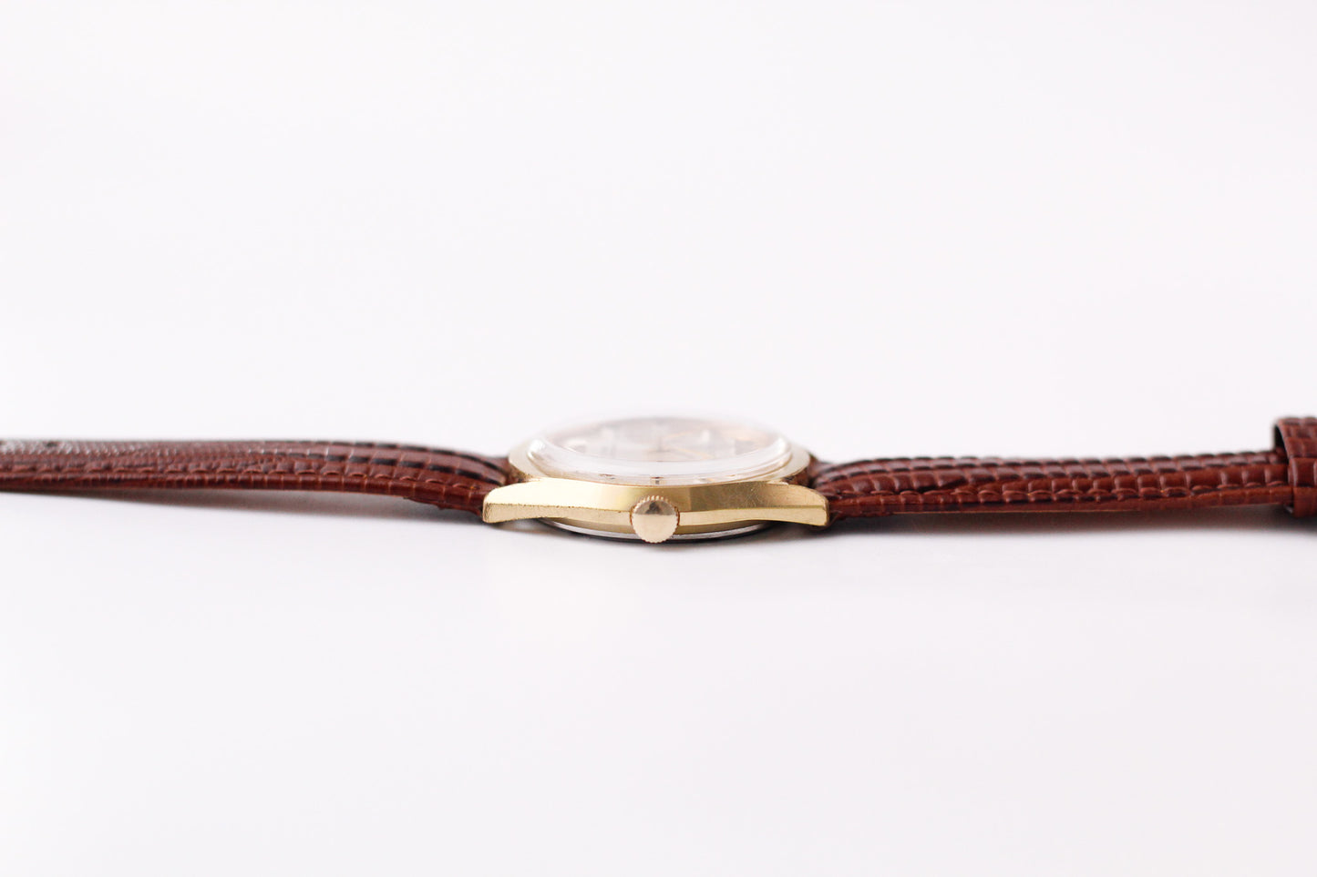 [Serviced] 1970s Waltham Mechanical Silver Sunburst Dial Men's Wrist-Watch