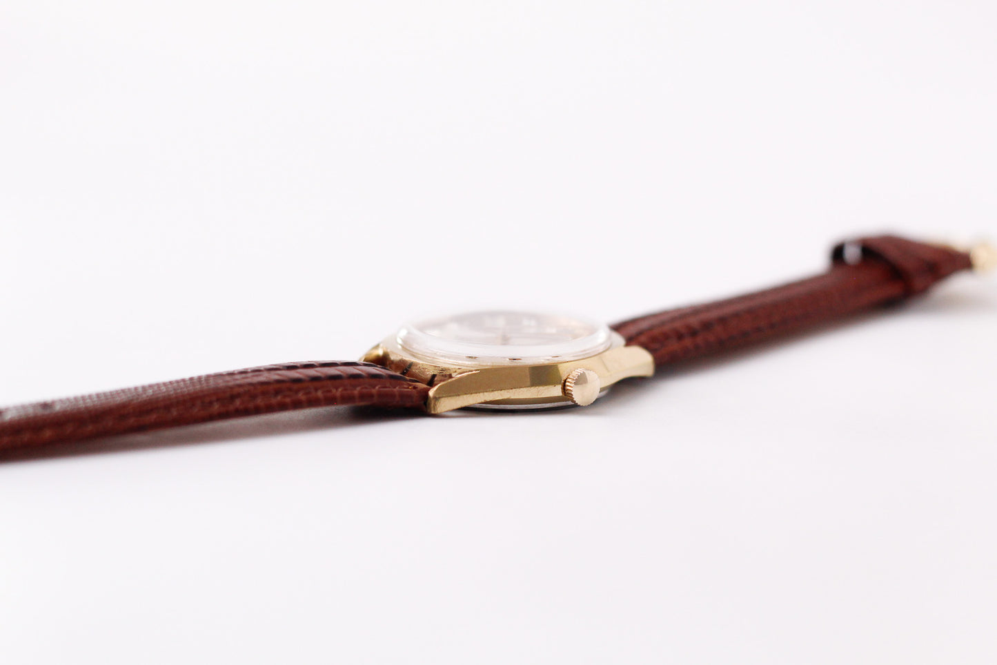 [Serviced] 1970s Waltham Mechanical Silver Sunburst Dial Men's Wrist-Watch