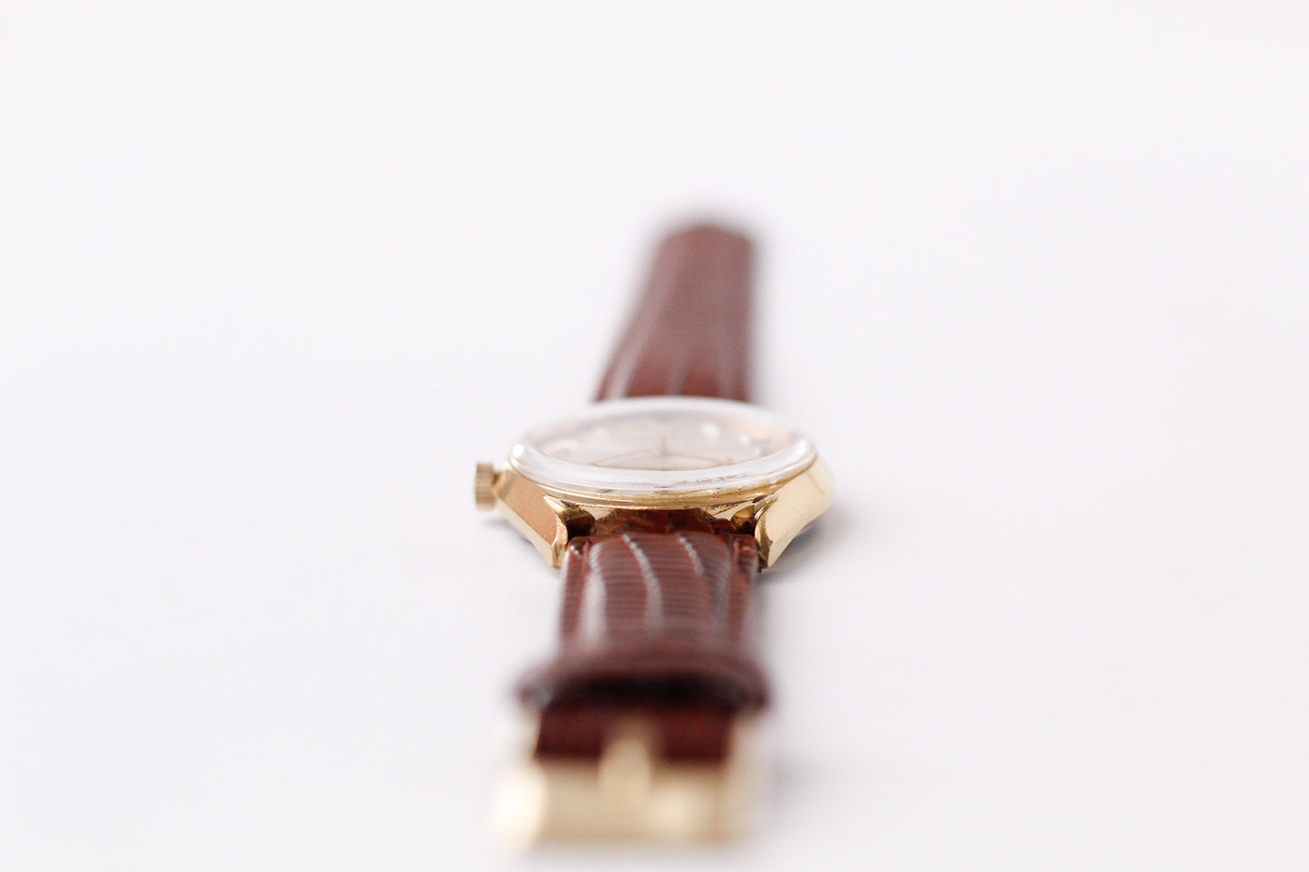 [Serviced] 1970s Waltham Mechanical Silver Sunburst Dial Men's Wrist-Watch