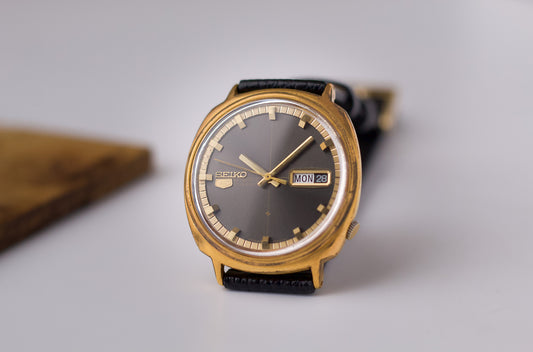 [Serviced] 1969 Seiko 5 Automatic Charcoal Sunburst Dial Men's Wrist-Watch