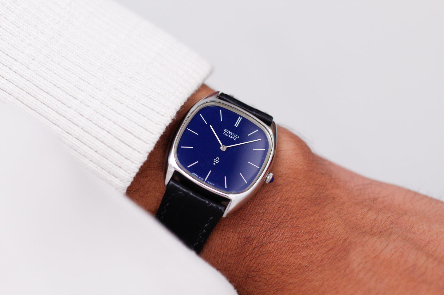 1975 Seiko Quartz Glossy Royal Blue Dial Men's Wrist-Watch