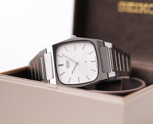 1979 Seiko Quartz Silver 'TV' Dial Stainless Steel Men's Wrist-Watch W/Box