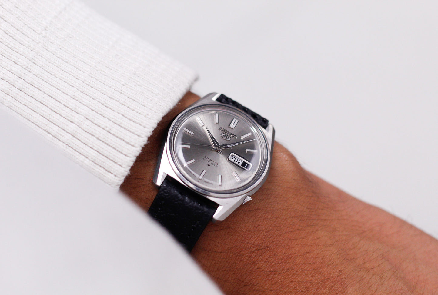 1969 Seiko 5 Automatic Gray Sunburst Dial Men's Wrist-Watch