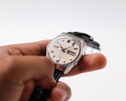 [Serviced] 1977 Seiko Automatic Ivory White Dial Men's Wrist-Watch