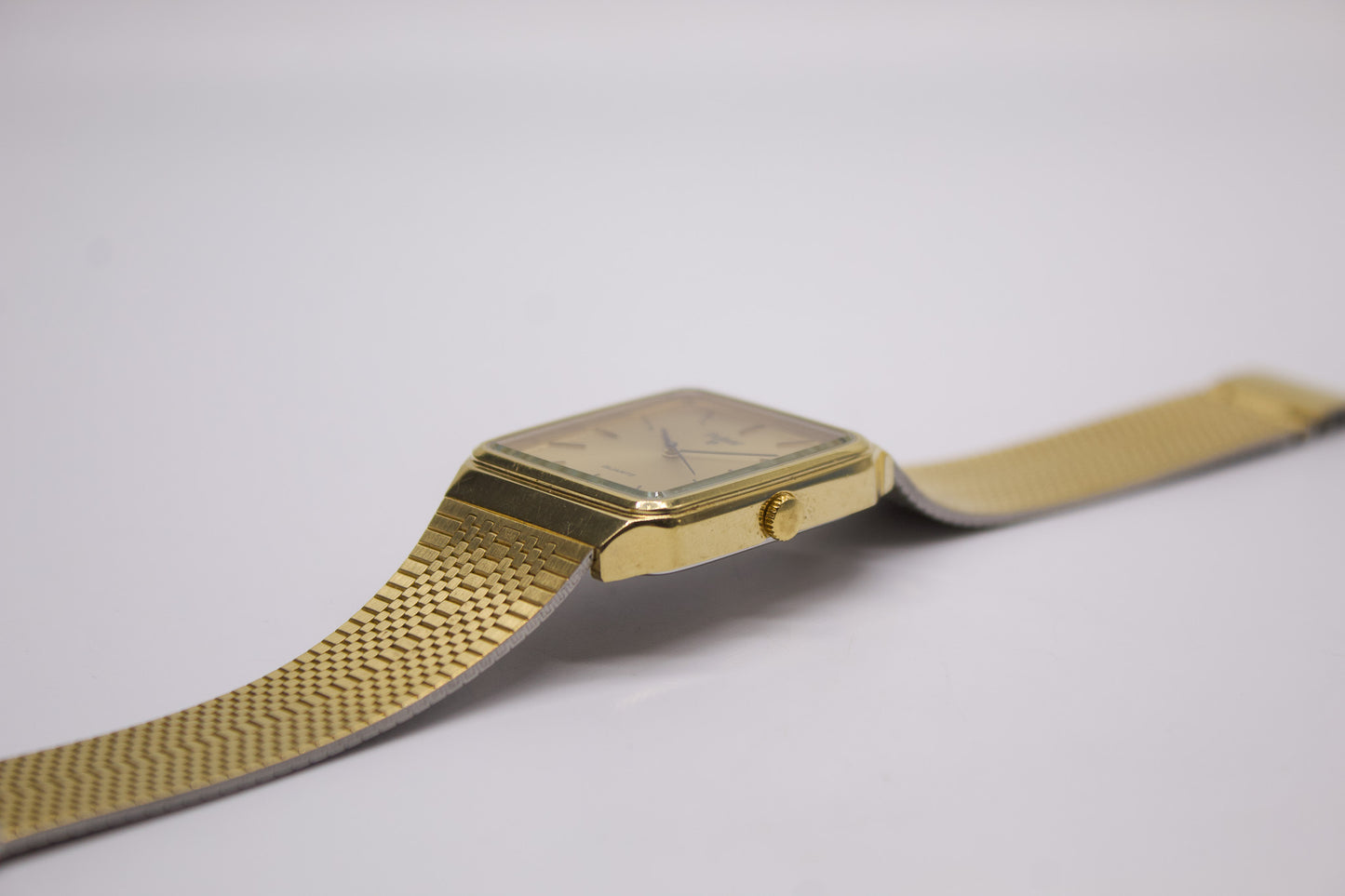 1994 Pulsar Quartz Golden Sunburst Dial Men's Wrist-Watch