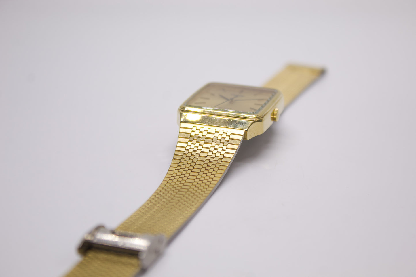 1994 Pulsar Quartz Golden Sunburst Dial Men's Wrist-Watch