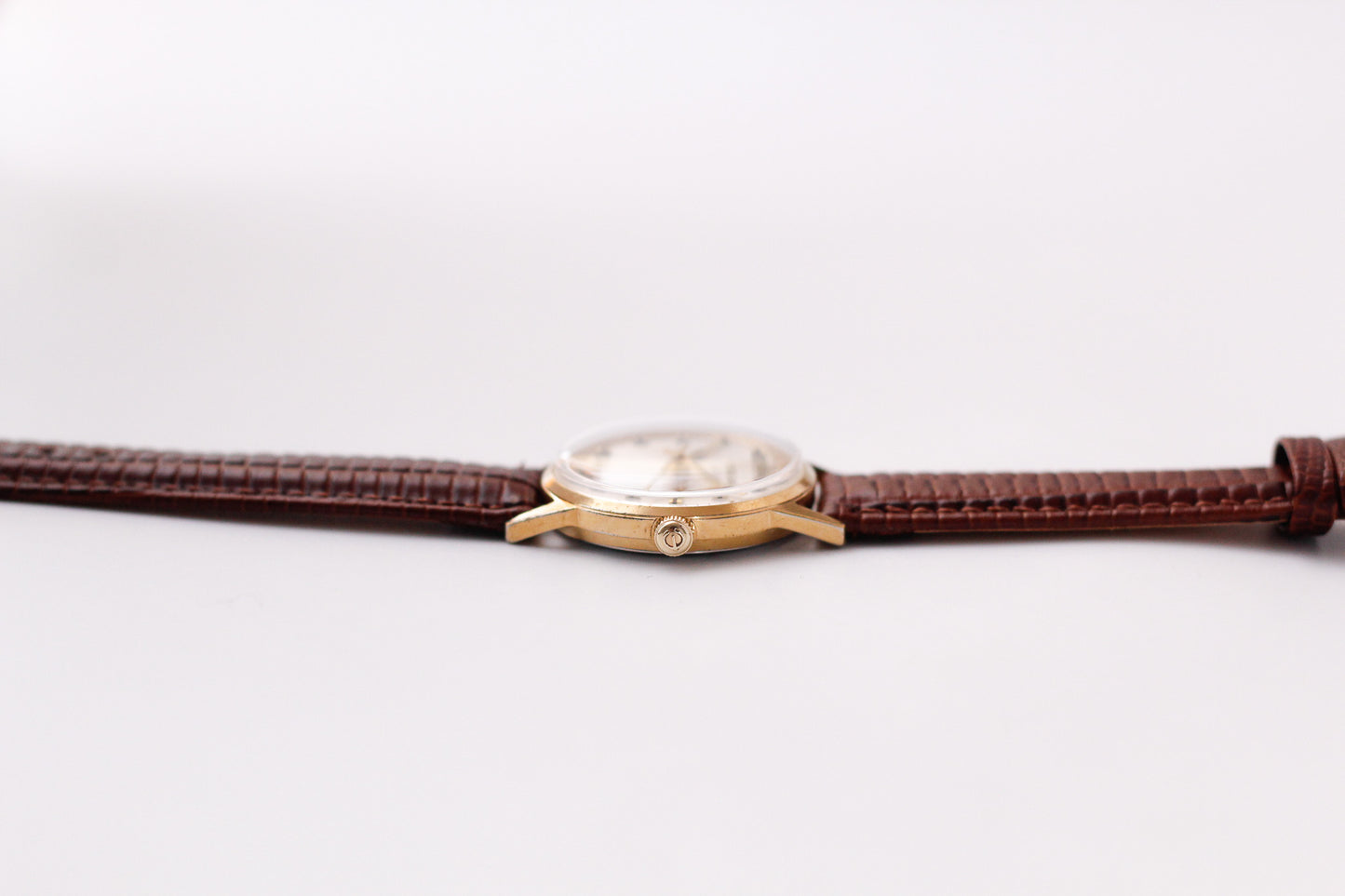 [Serviced] 1970s Elgin Mechanical Silver Sunburst Dial Men's Wrist-Watch