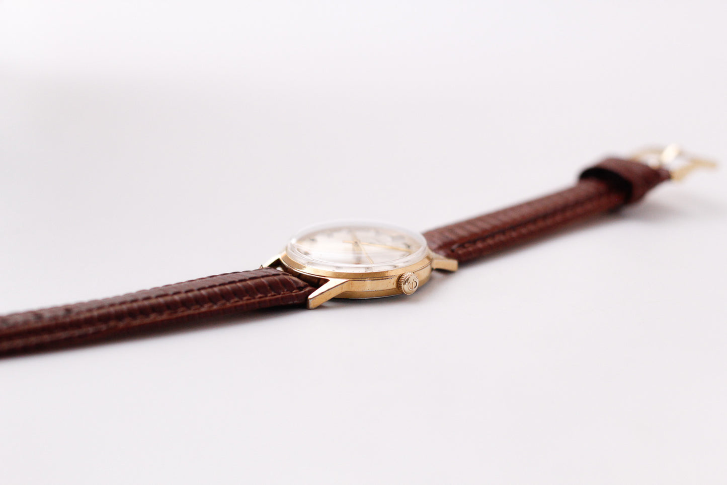 [Serviced] 1970s Elgin Mechanical Silver Sunburst Dial Men's Wrist-Watch