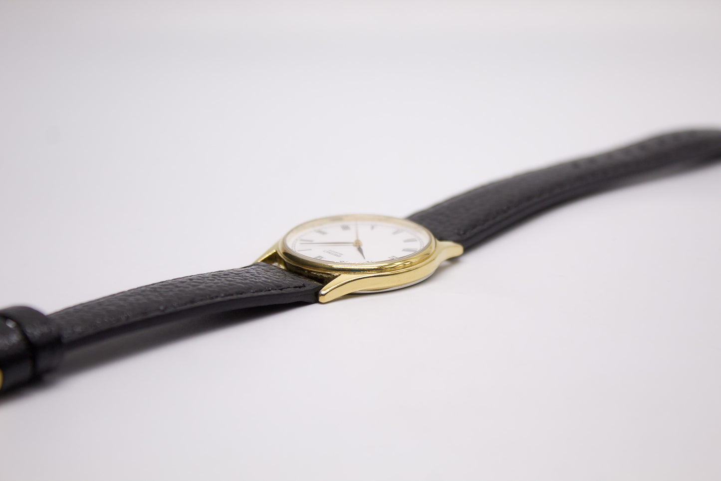 1987 Seiko Quartz Roman Dial Men's Wrist-Watch
