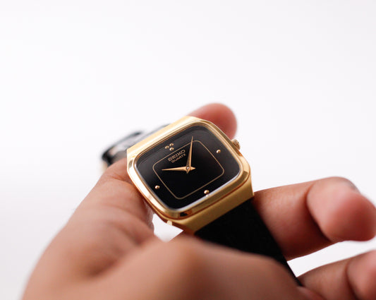 1981 Seiko Quartz Inky Black Dial Men's Wrist-Watch