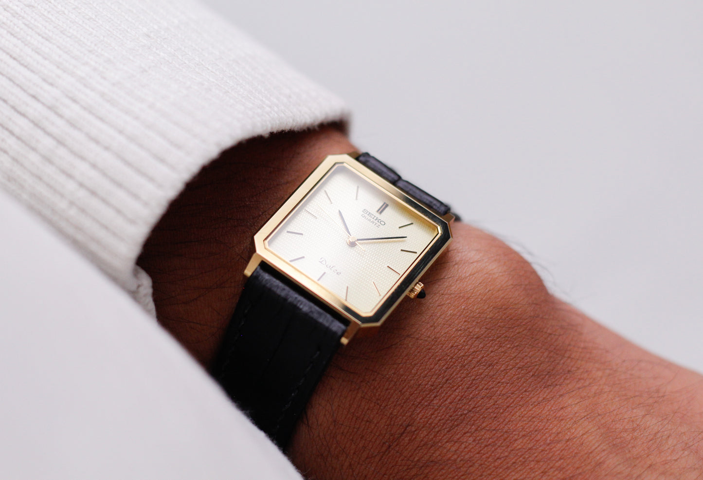 [Near Mint] 1984 Seiko Dolce Textured Champagne Dial Men's Wrist-Watch