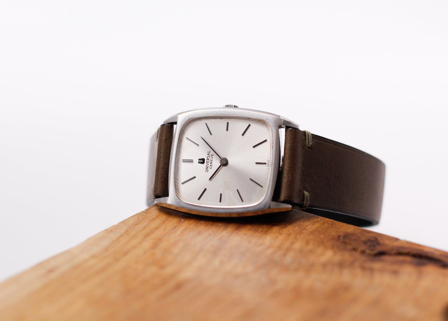 [Serviced] 1960s Universal Genève Radiant Silver Sunburst Dial Men's Mechanical Wrist-Watch