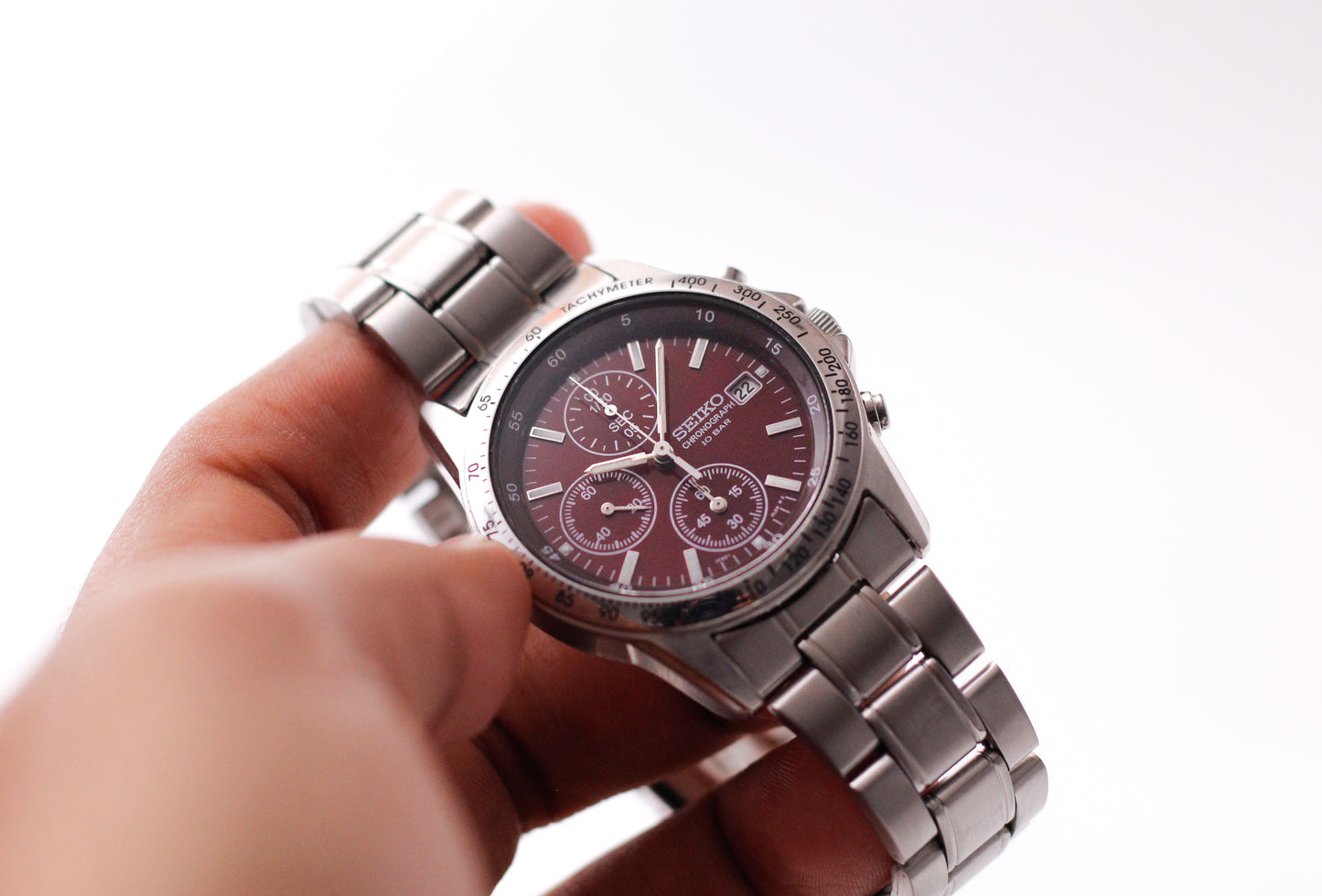 2001 Seiko Quartz Glossy Wine Red Dial Chronograph Men's Watch