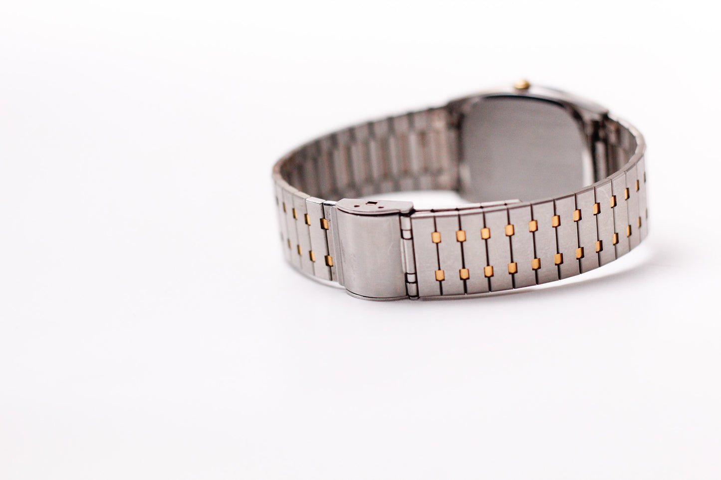 1985 Seiko Quartz Straight Grain Gray Dial Men's Wrist-Watch