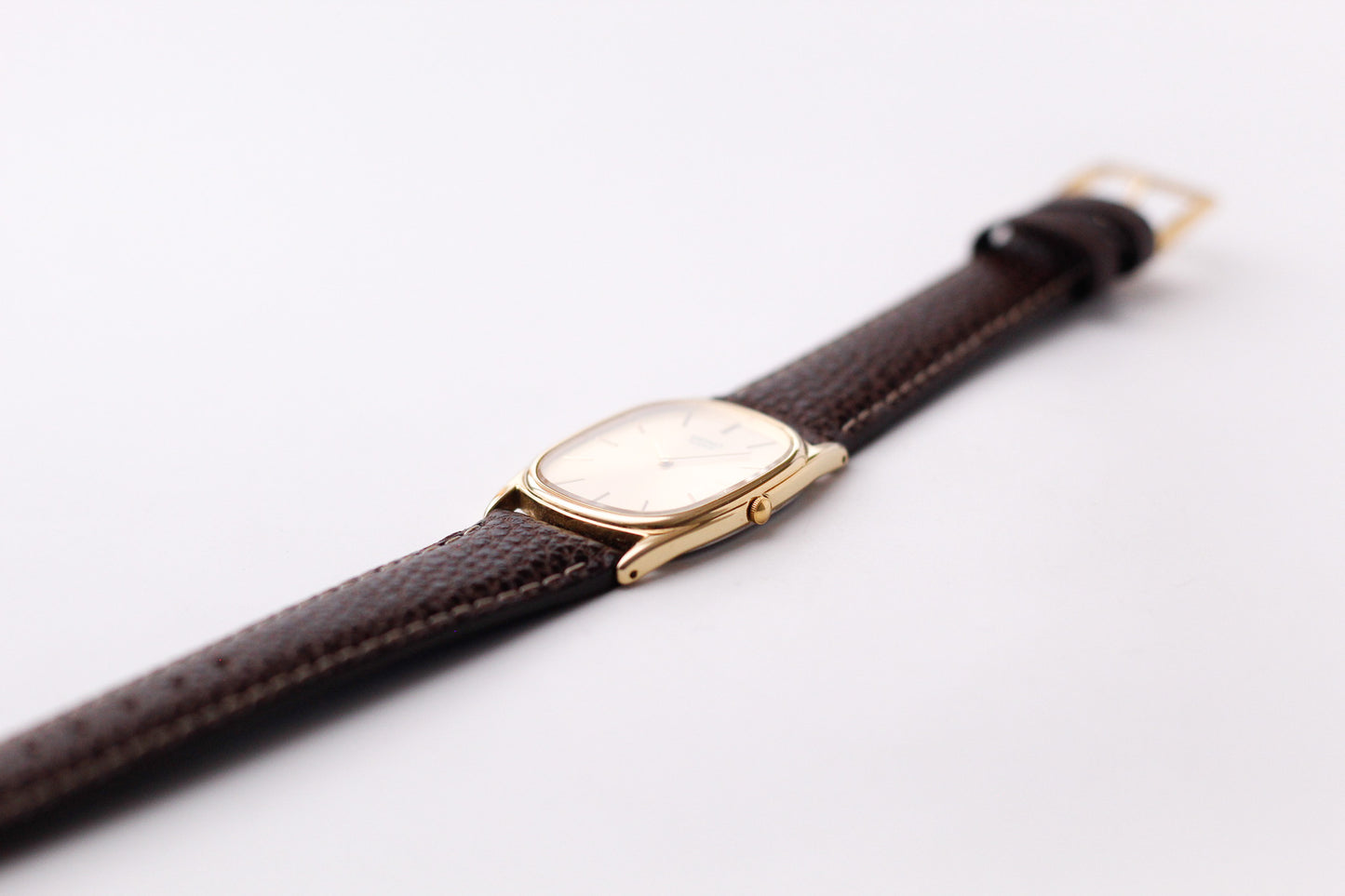 1983 Seiko Quartz 'Baby Ellipse' Golden Sunburst Dial Men's Wrist-Watch W/Box & Papers
