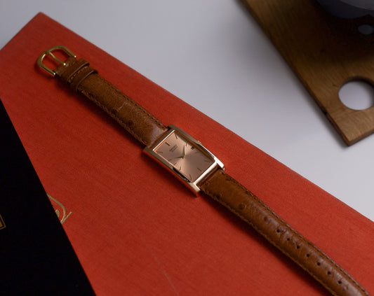 1991 Seiko Salmon 'Tank Style' Men's Quartz Wrist-Watch