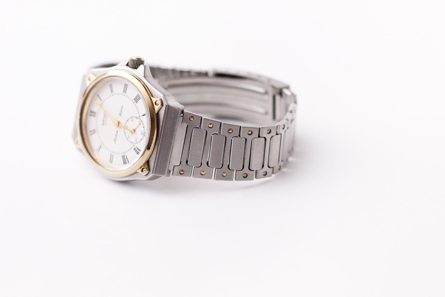 1982 Seiko Quartz Silverwave Cream White Roman Dial Two Tone Men's Wrist-Watch