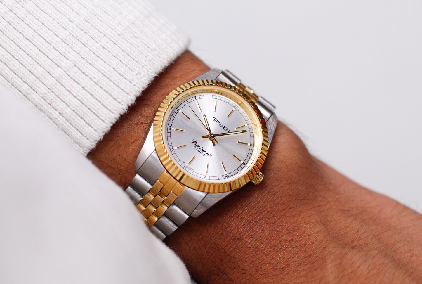 [Mint] 1990s Gruen Precision Quartz Silver Sunburst Dial Two Tone Case Men's Wrist-Watch W/Box & Papers