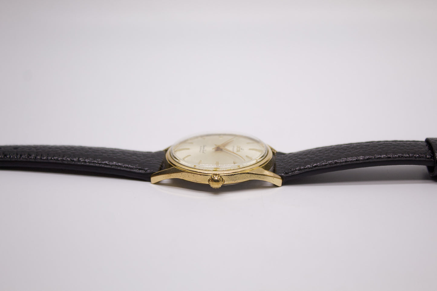 [Serviced] 1960s Enicar Ultrasonic Ocean Pearl Silver Sunburst Men's Wrist-Watch