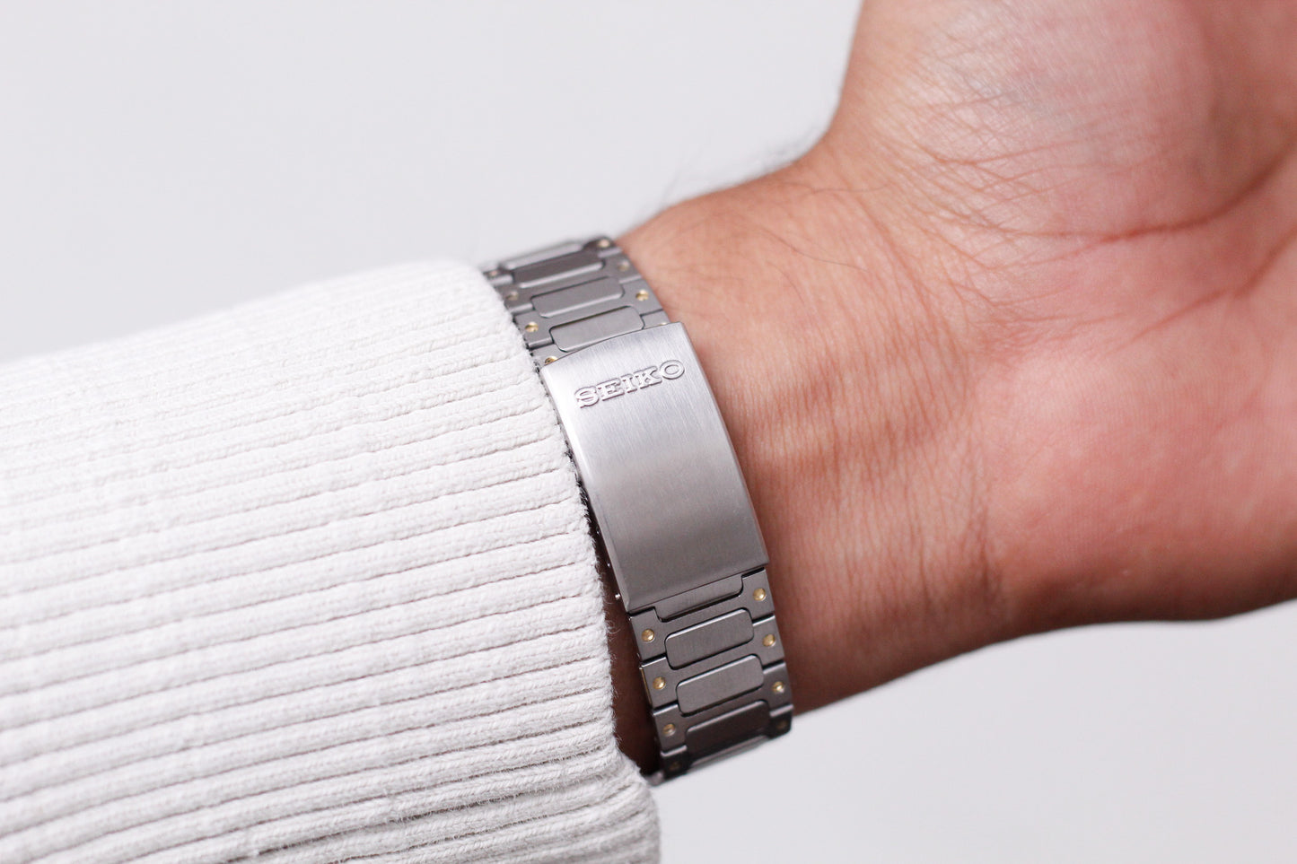 1982 Seiko Quartz Silverwave Cream White Roman Dial Two Tone Men's Wrist-Watch