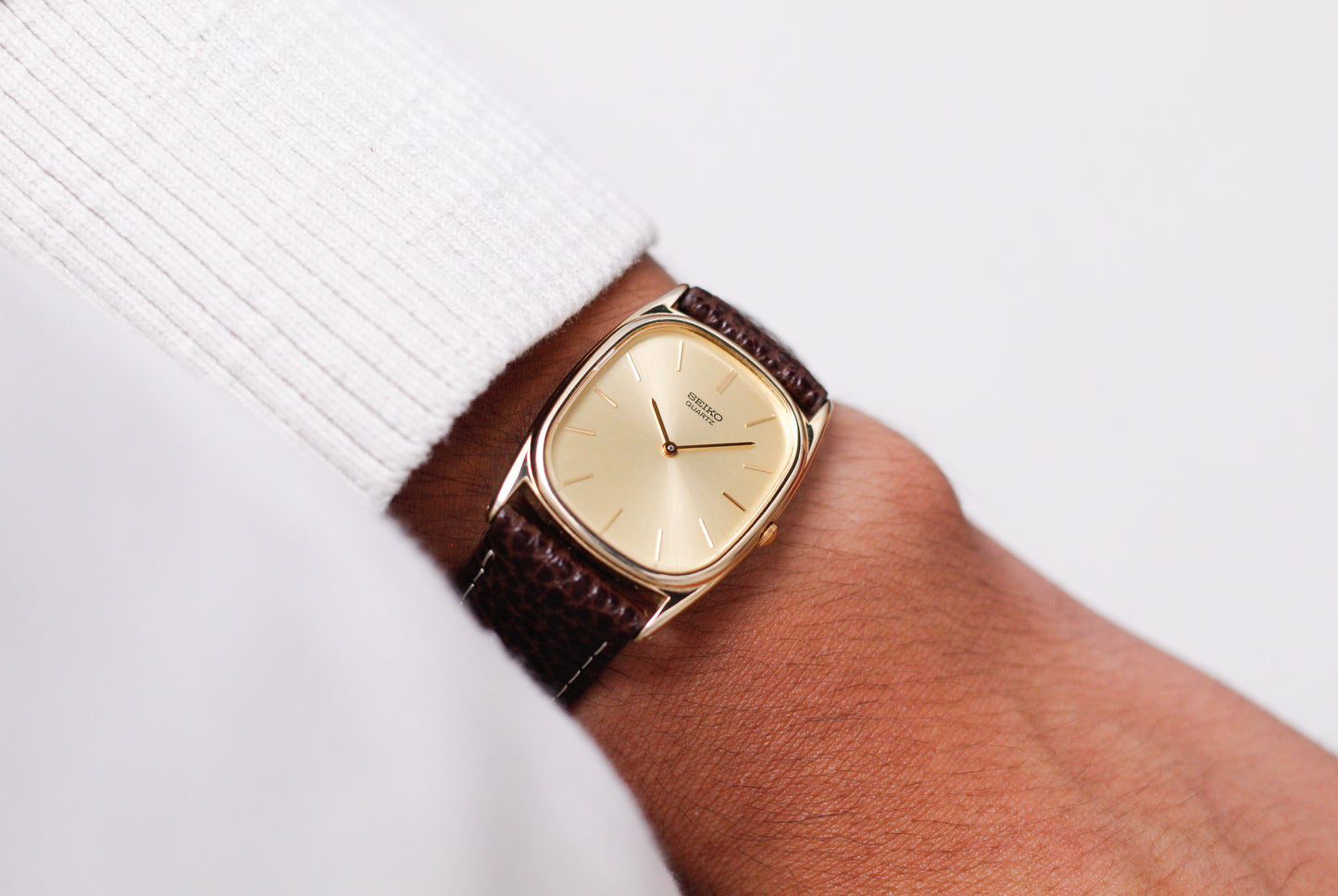 1983 Seiko Quartz 'Baby Ellipse' Golden Sunburst Dial Men's Wrist-Watch W/Box & Papers