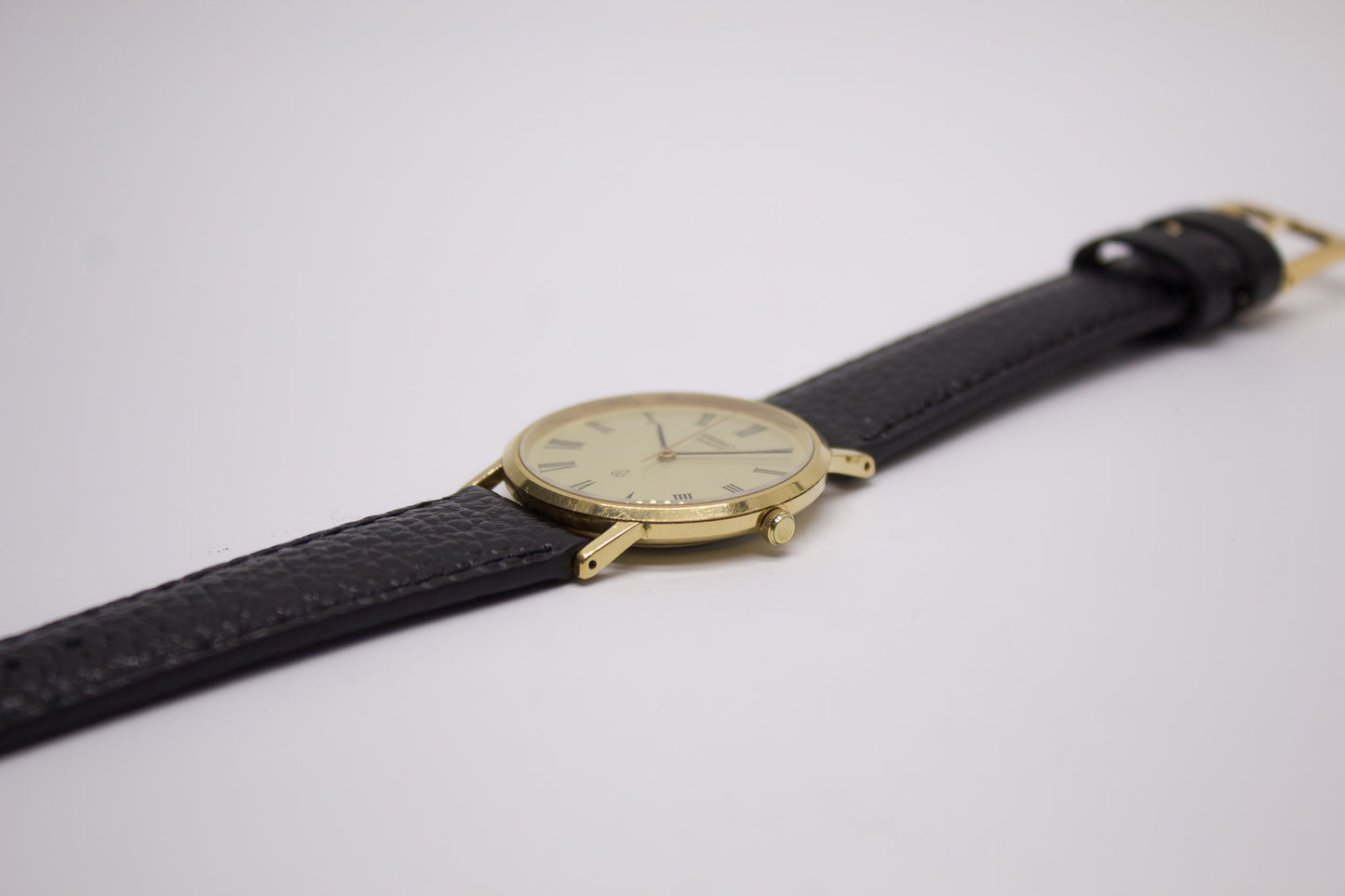 1980 Seiko Quartz Golden Roman Dial Men's Wrist-Watch