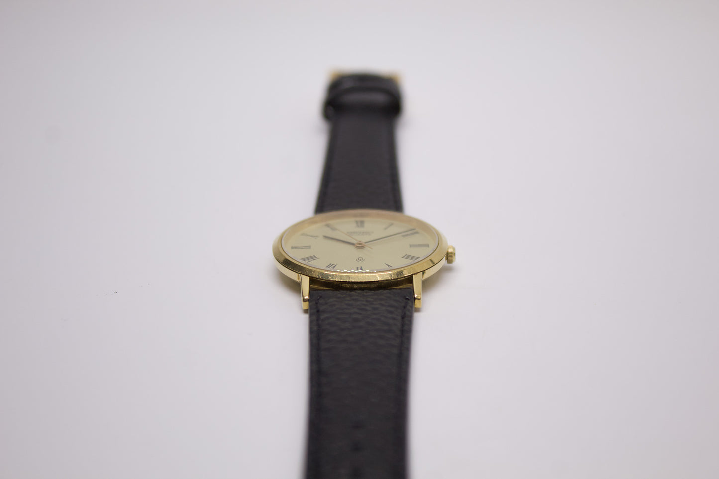 1980 Seiko Quartz Golden Roman Dial Men's Wrist-Watch