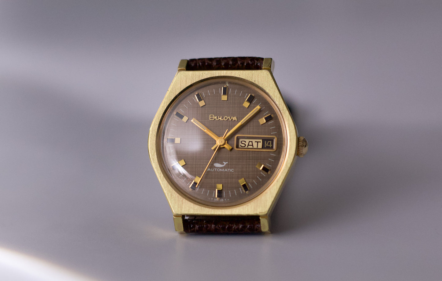 [Serviced] 1970 Bulova Coffee Linen Dial Men's Automatic Wrist-Watch