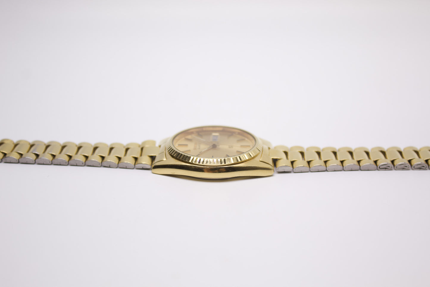 1985 Seiko SQ 'Baby Day-Date' Golden Sunburst Dial Men's Wrist-Watch