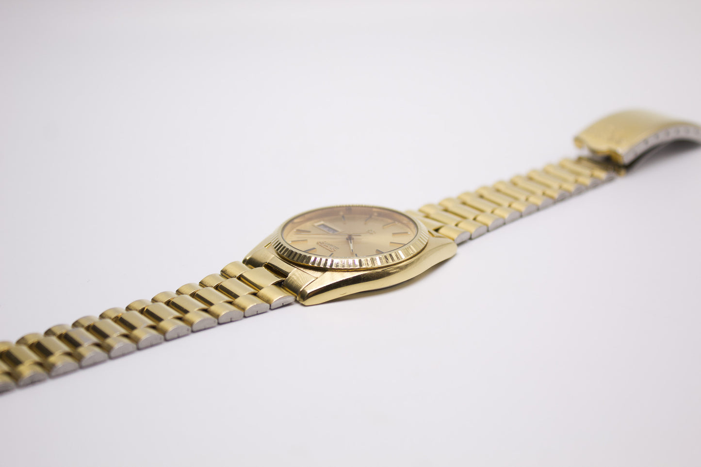 1985 Seiko SQ 'Baby Day-Date' Golden Sunburst Dial Men's Wrist-Watch