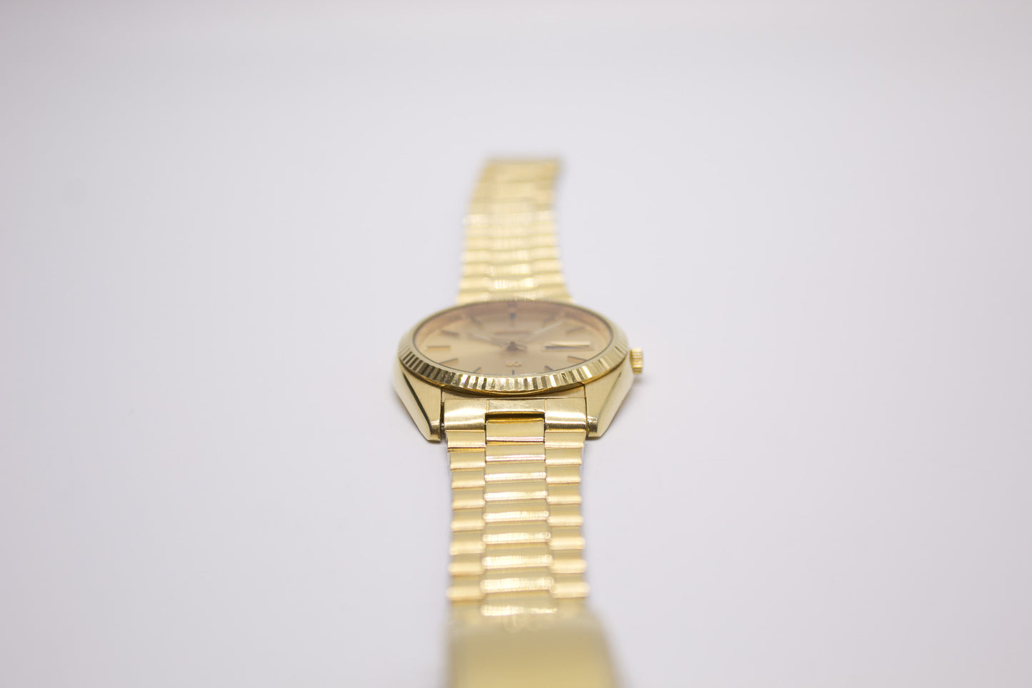 1985 Seiko SQ 'Baby Day-Date' Golden Sunburst Dial Men's Wrist-Watch