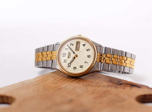 2003 Seiko Quartz Straight Grain Golden Dial Two Tone Case Men's Wrist-Watch