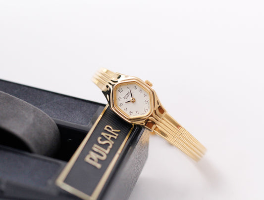 [Near Mint] 1992 Pulsar Quartz Cream White Dial Ladies' Wrist-Watch W/Box