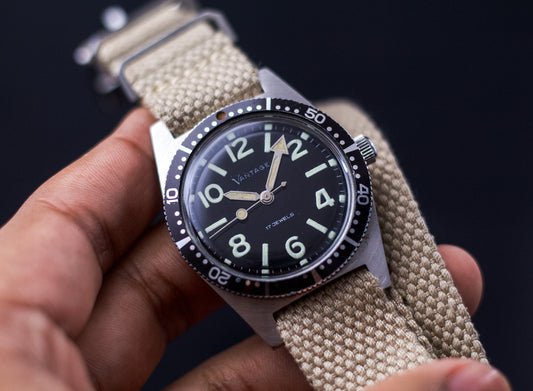 [Serviced] 1960s Vantage Mechanical Deep Inky Black Dial Men's Skin Diver