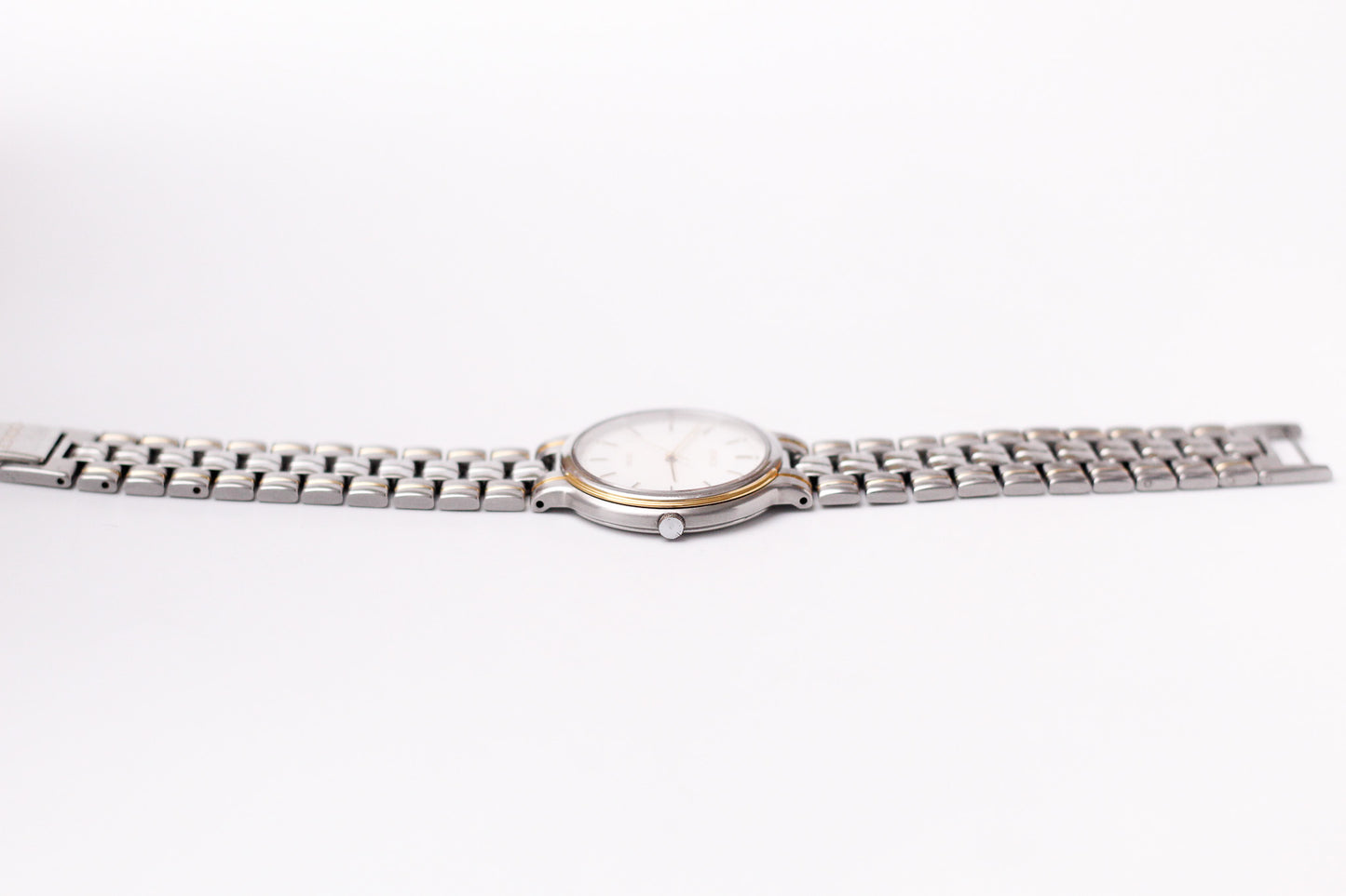 1992 Seiko Dolce Quartz Frosted White Dial Two Tone Ladies' Wrist-Watch