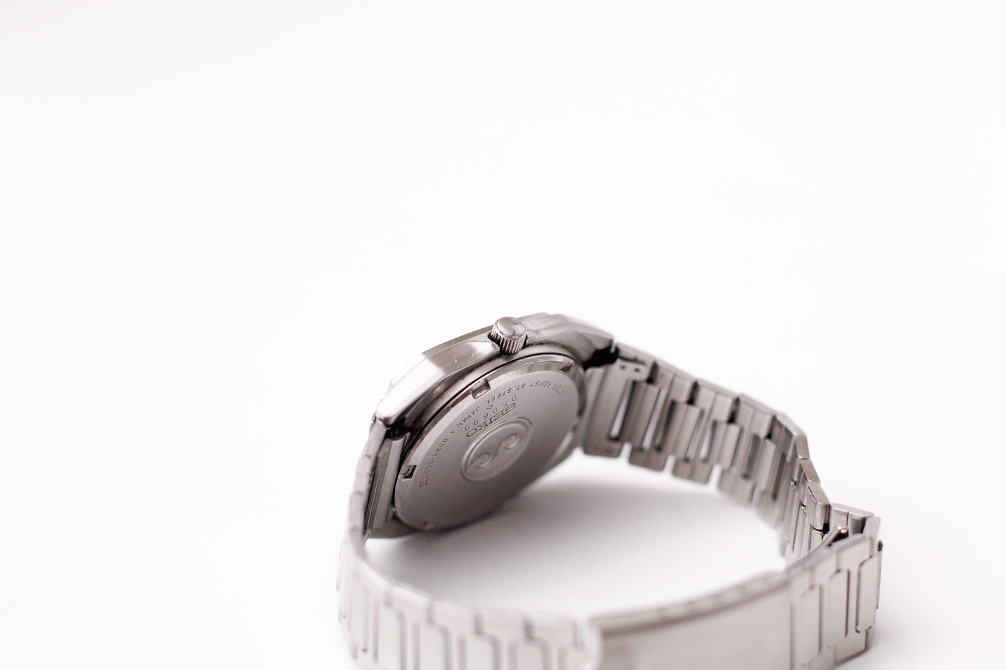 1980 Seiko Silverwave Quartz Straight Grain Silver Dial Men's Wrist-Watch