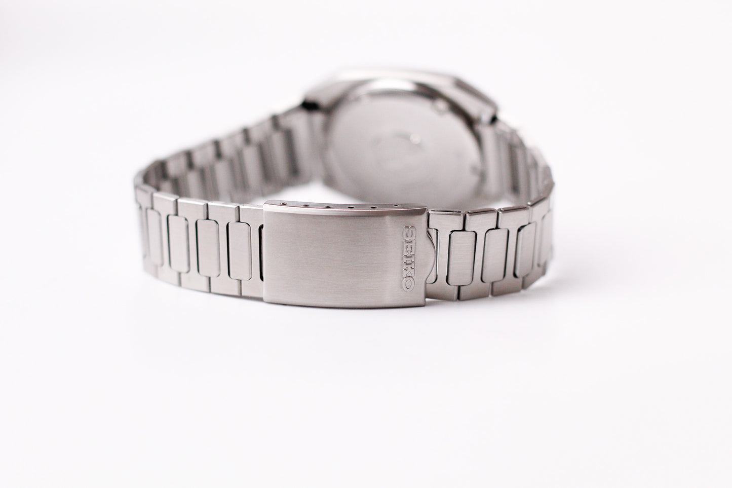 1980 Seiko Silverwave Quartz Straight Grain Silver Dial Men's Wrist-Watch