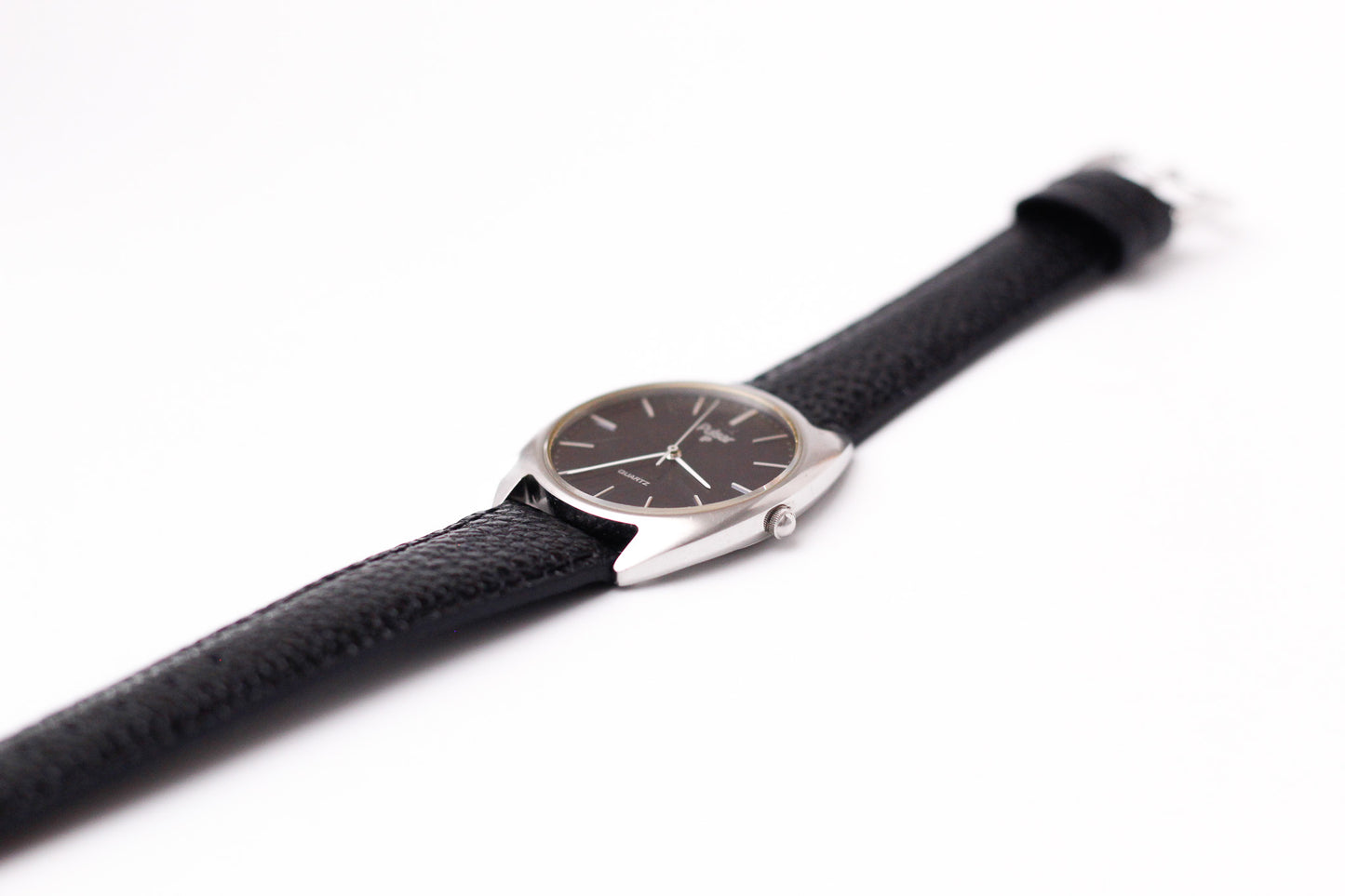 1988 Pulsar Quartz Marine Blue Straight Grain Dial Men's Wrist-Watch