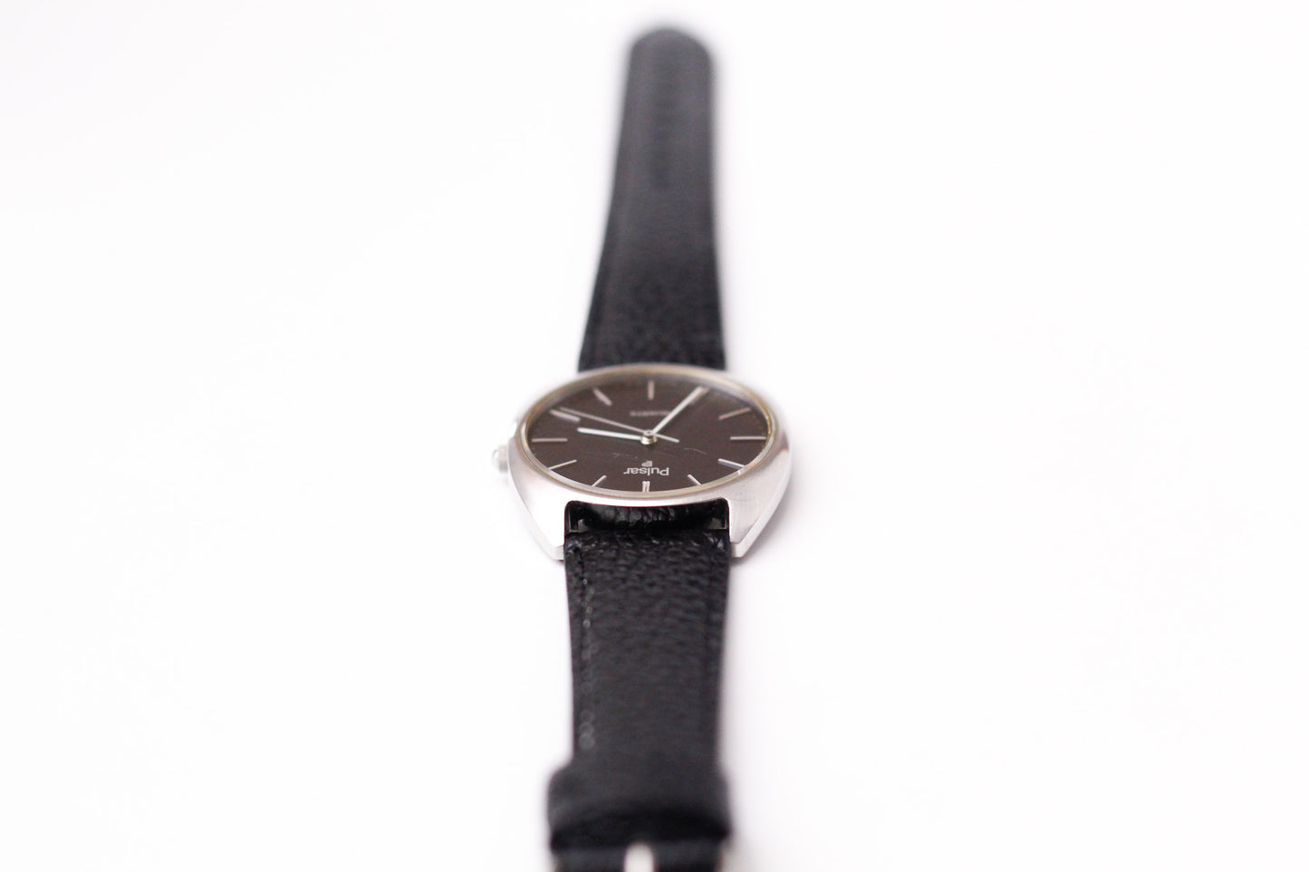 1988 Pulsar Quartz Marine Blue Straight Grain Dial Men's Wrist-Watch