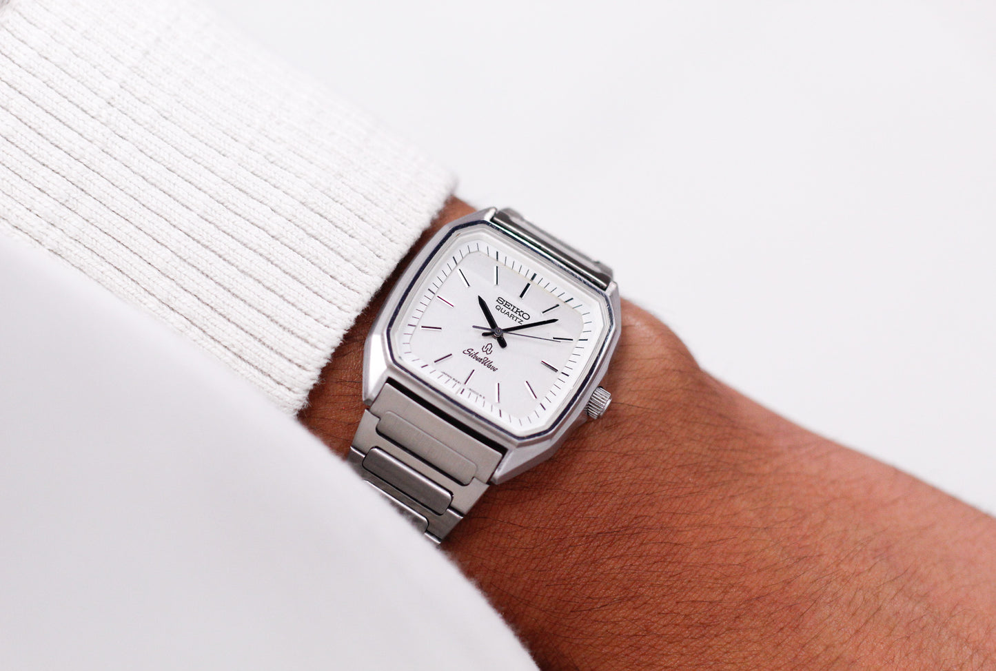 1980 Seiko Silverwave Quartz Straight Grain Silver Dial Men's Wrist-Watch