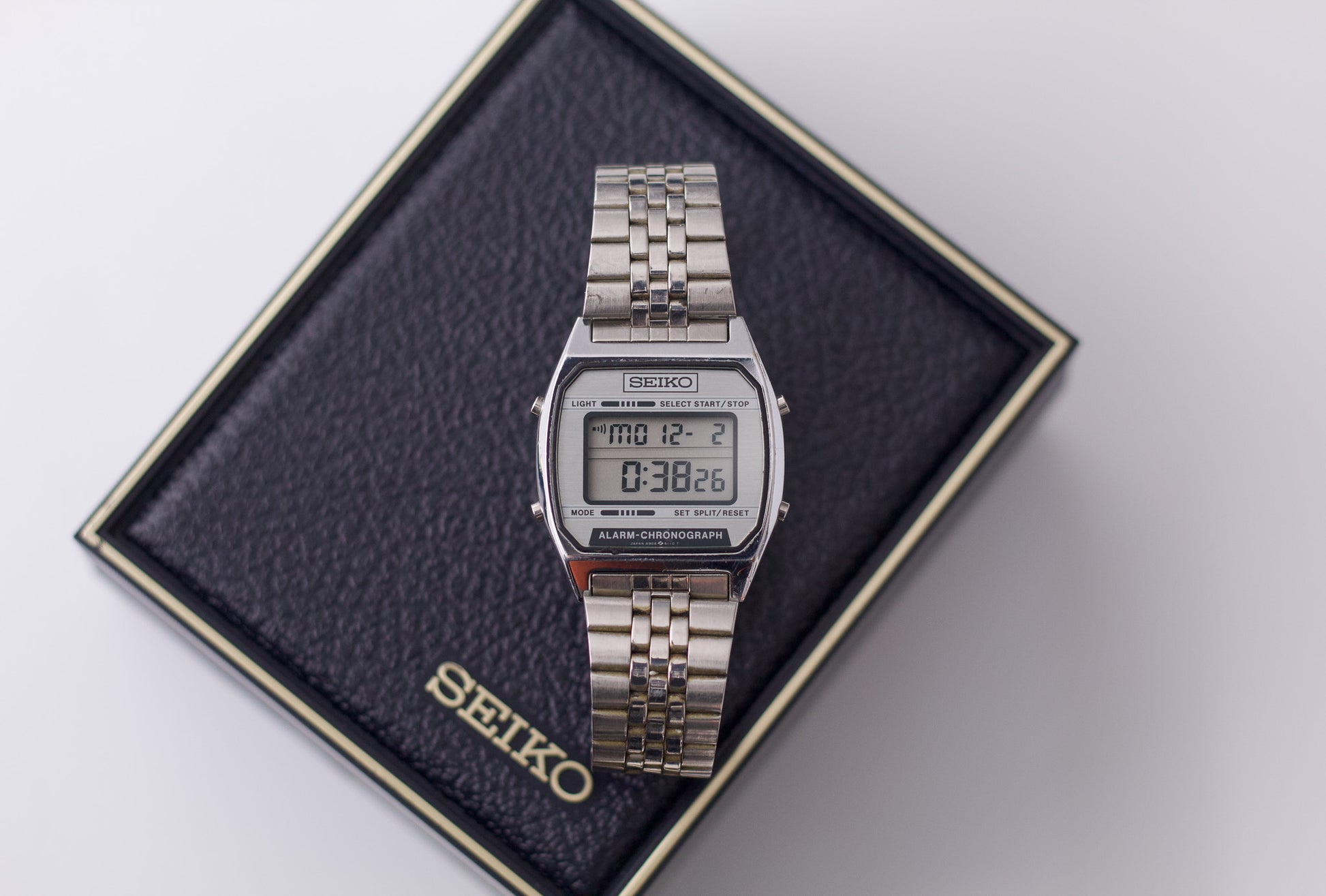 1990 Seiko Digital Alarm-Chronograph Men's Wrist-Watch W/Box
