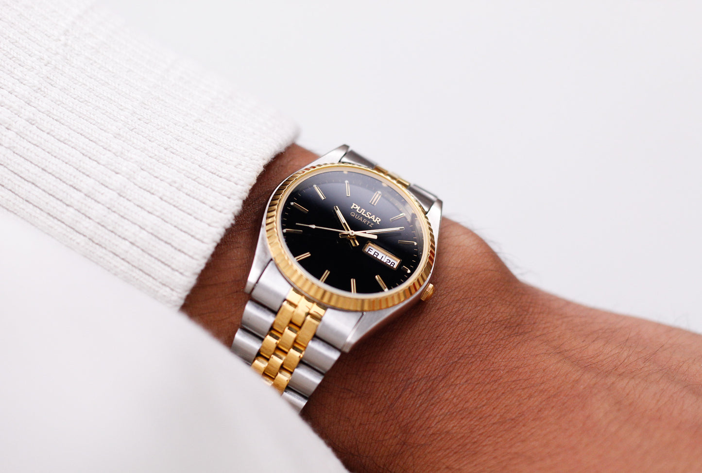 2005 Pulsar Baby 'Day-Date' Inky Black Dial Two Toned Men's Wrist-Watch