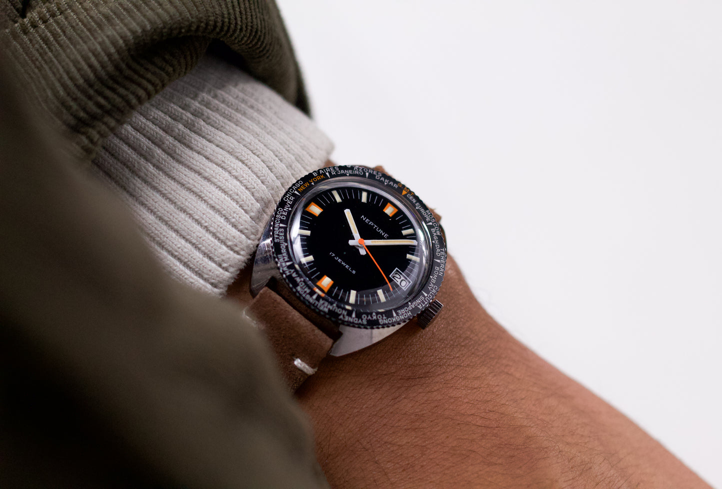 [Serviced] 1960s Neptune World Timer Mechanical Inky Black Dial Men's Wrist-Watch