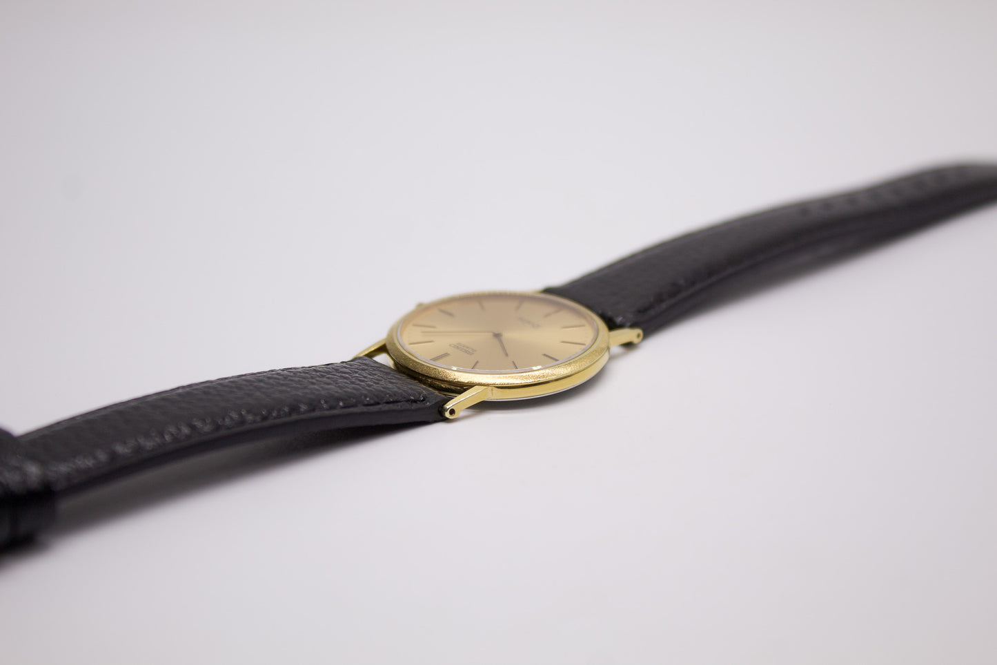 [Near Mint] 1983 Seiko Dolce Matte Sunburst Golden Dial Men's Wrist-Watch