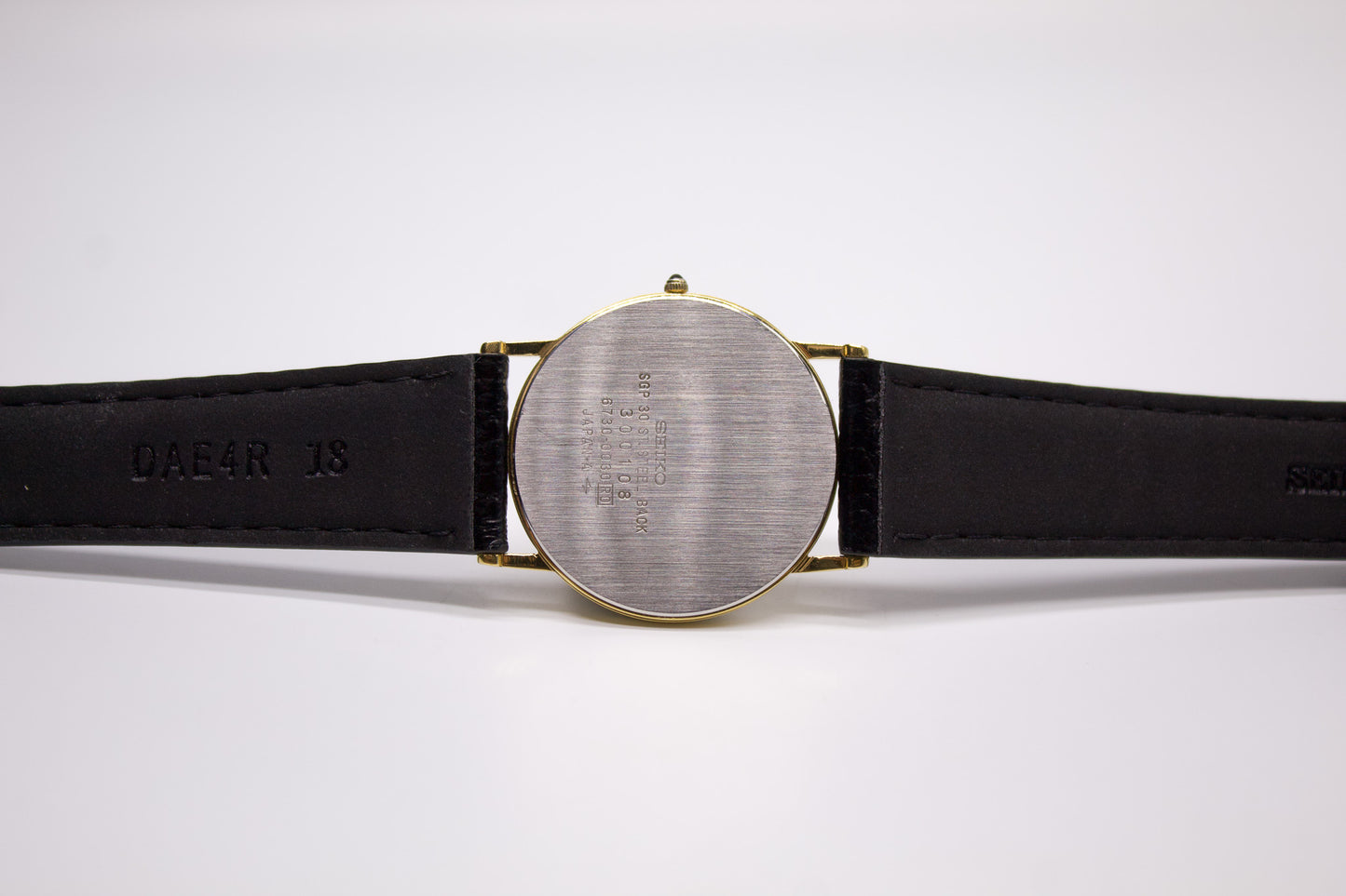 [Near Mint] 1983 Seiko Dolce Matte Sunburst Golden Dial Men's Wrist-Watch