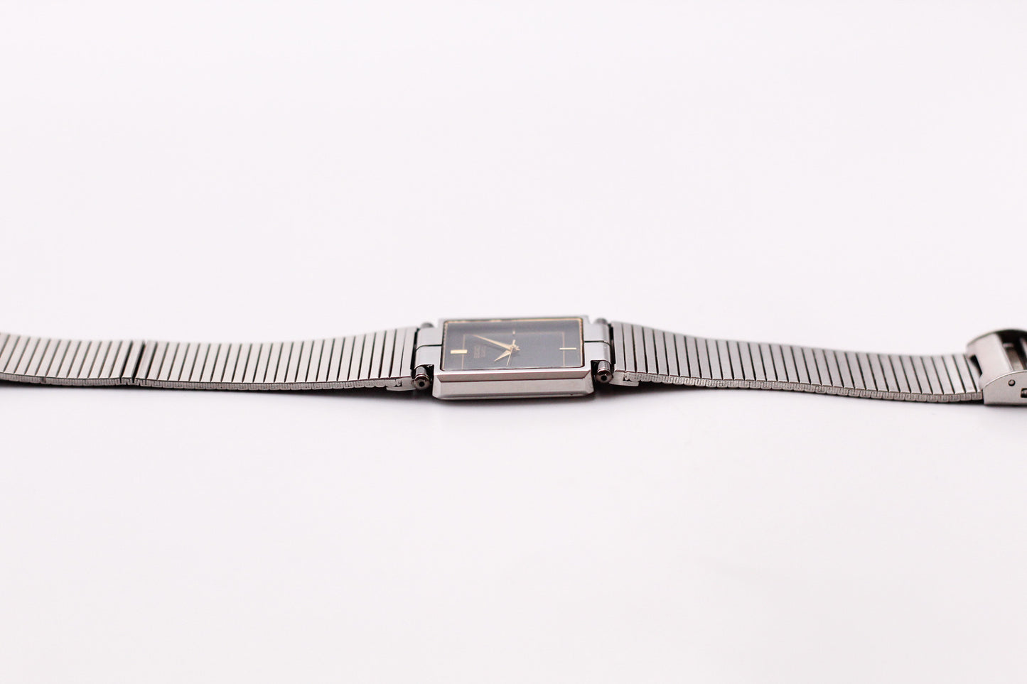 1985 Seiko Quartz Striking Black Dial Men's Wrist-Watch