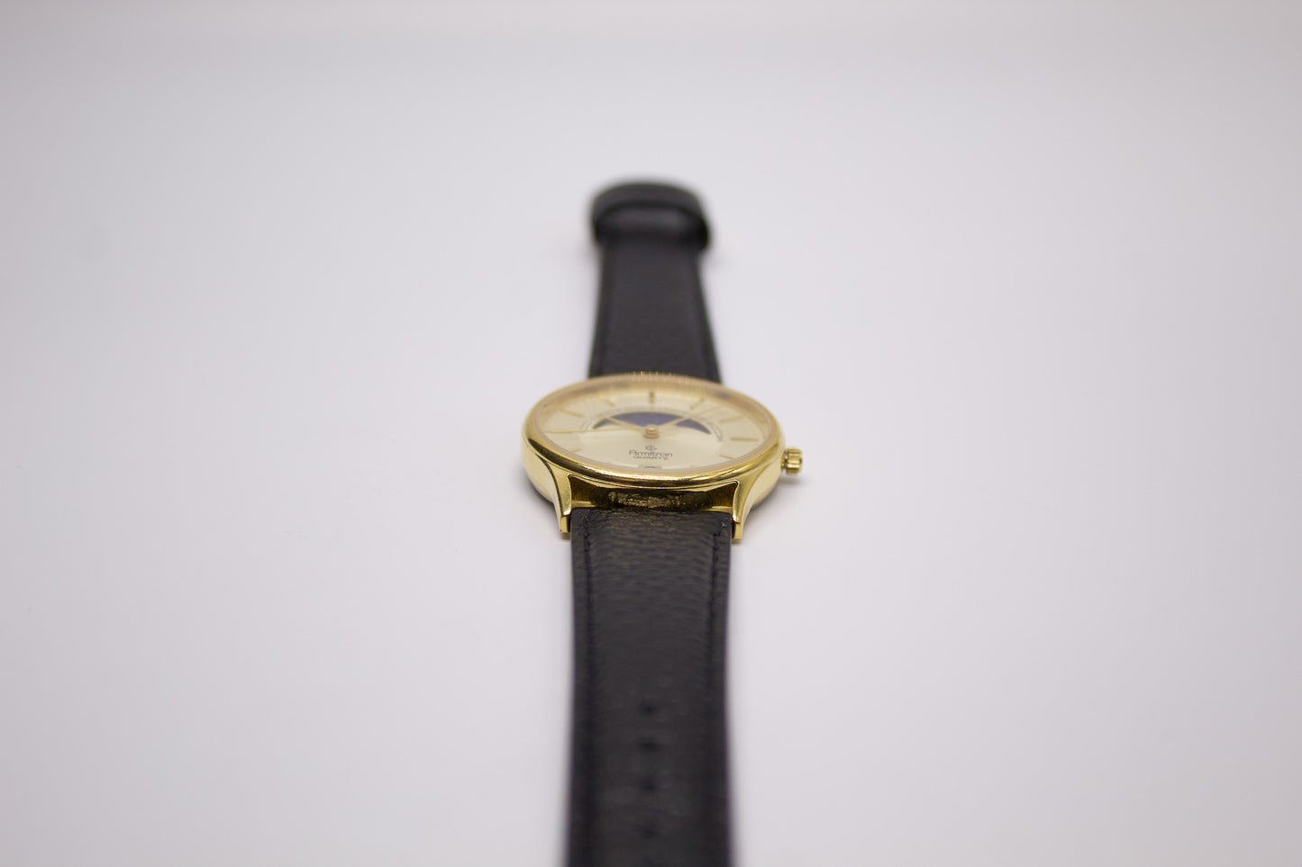 1990s Armitron Quartz Moon-Phase Dial Men's Wrist-Watch