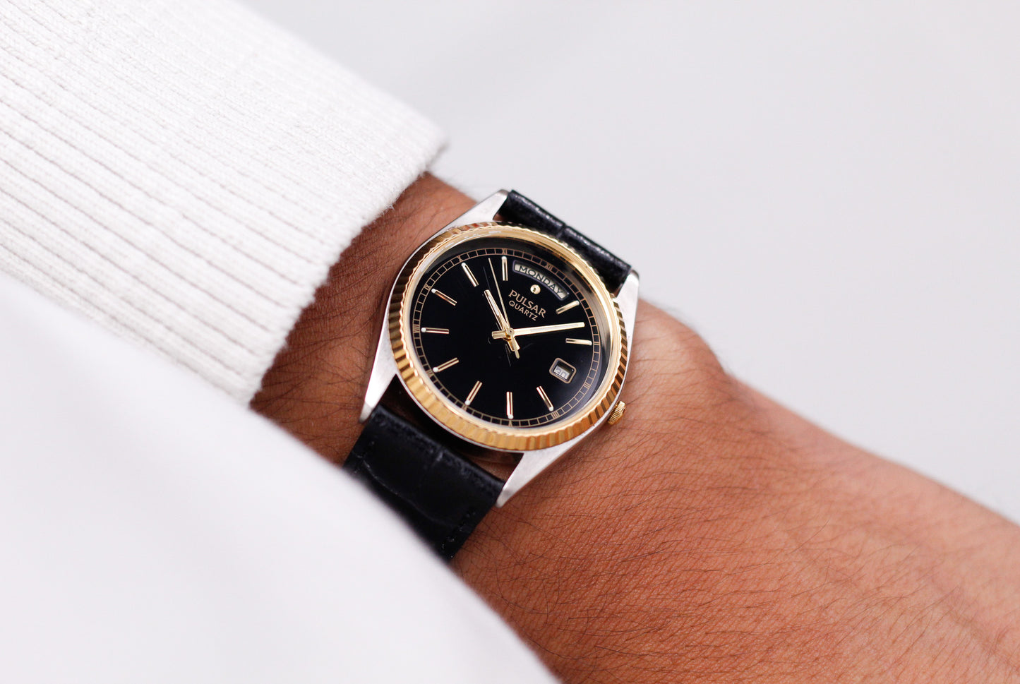 2005 Pulsar Quartz 'Baby Presidential' Inky Black Dial Two Tone Men's Wrist-Watch