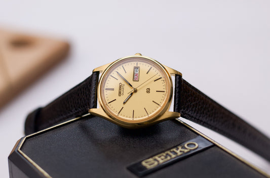 [Near Mint] 1991 Seiko SQ Straight Grain Golden Dial Men's Wrist-Watch W/Box & Papers